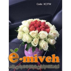 باکس توت فرنگی گل آرایی شده