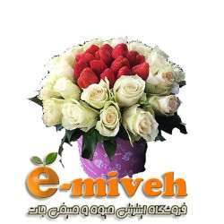 باکس توت فرنگی گل آرایی شده
